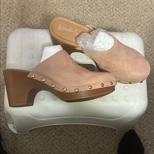 Wonderly Blush Mules with Studded Detail